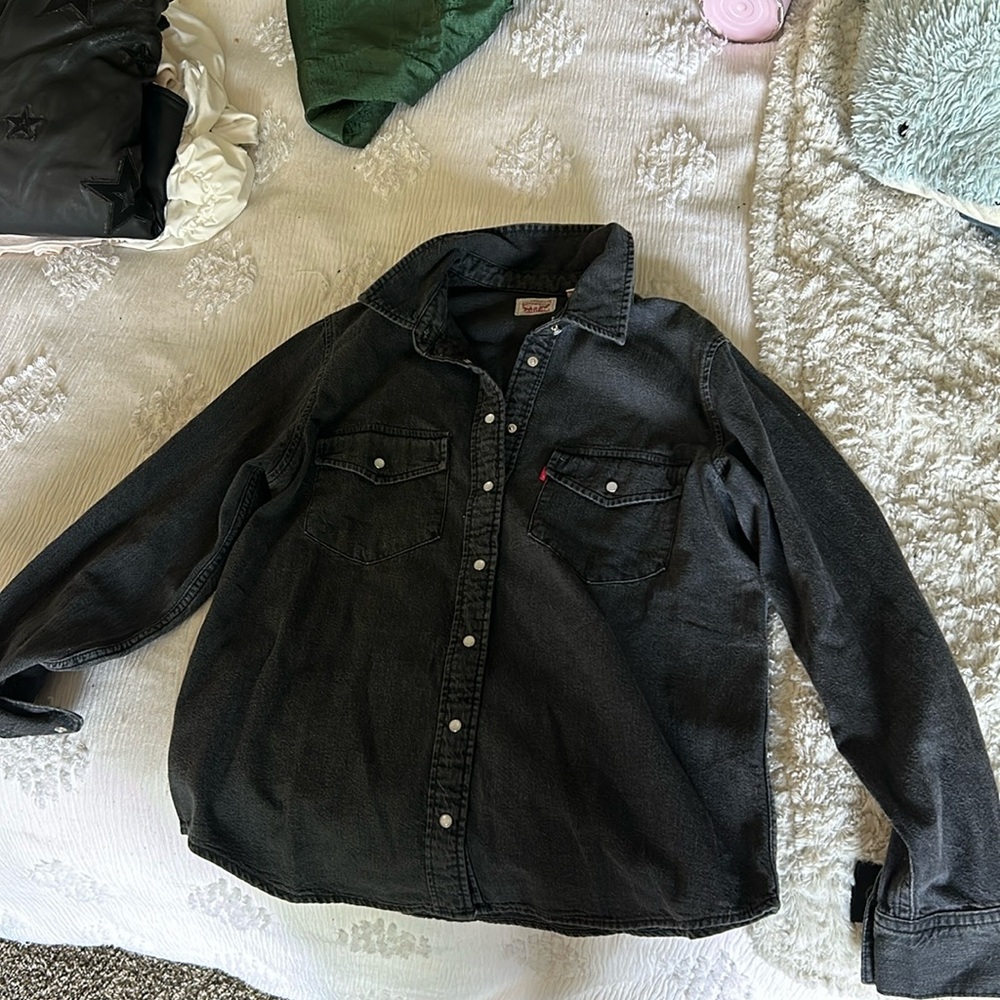 Levis button down